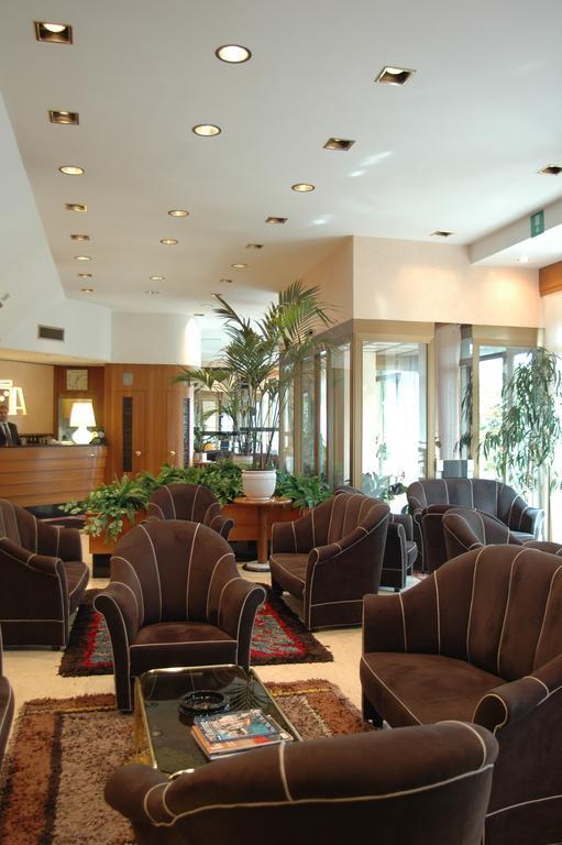 Grand Hotel Ambasciatori Wellness & Spa Chianciano Terme Exterior photo